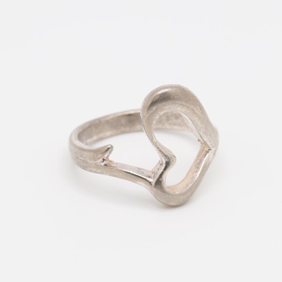 Vintage Sterling Silver Open Heart Ring - Picture 2 of 8